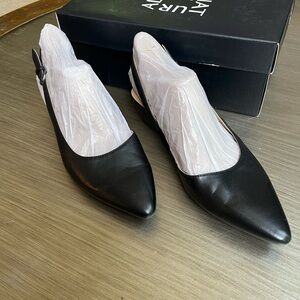 Naturalizer Black Leather Size 9